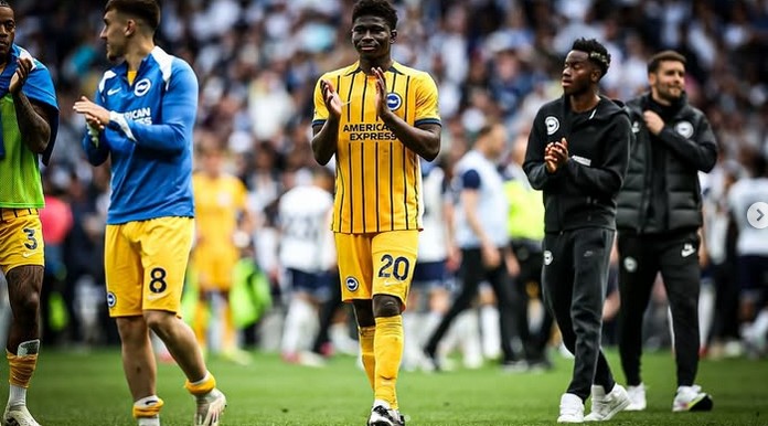 Carlos Baleba, jeune prodige camerounais valorisé à 117 millions d’euros, attire l’attention des grands clubs anglais !