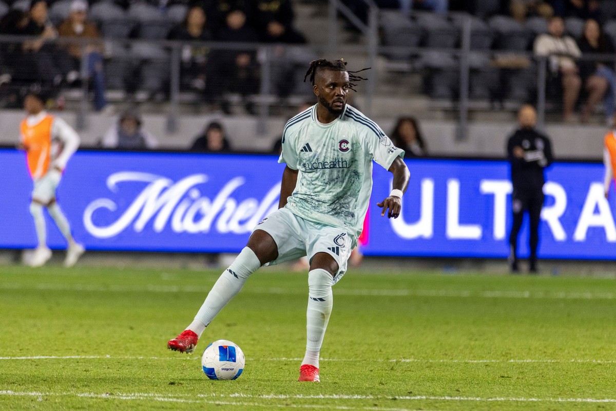 Chidozie Awaziem fait son grand retour au FC Nantes avec un contrat de trois ans