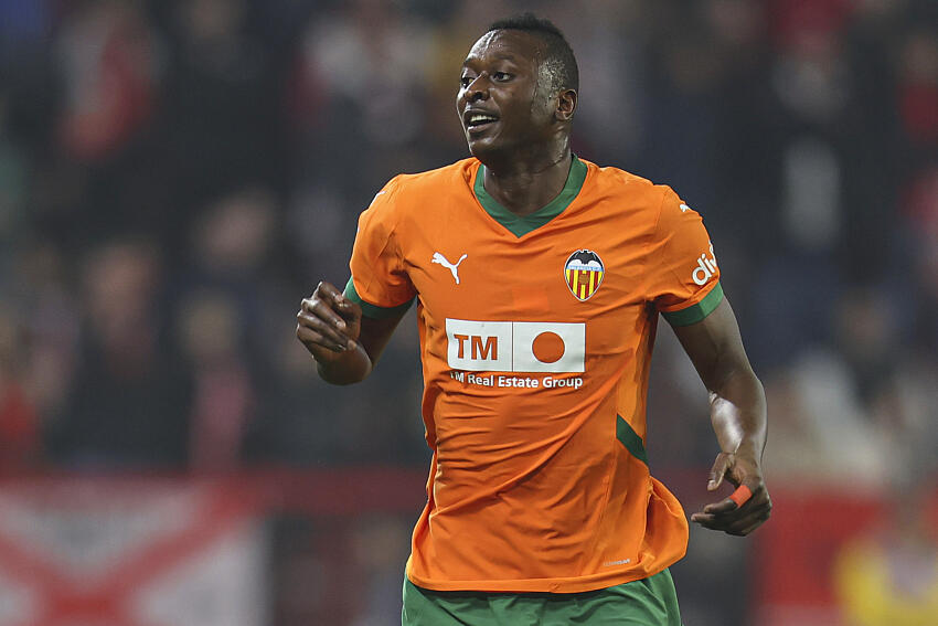 Umar Sadiq au cœur d’une bataille entre Alavés et Valencia en Liga