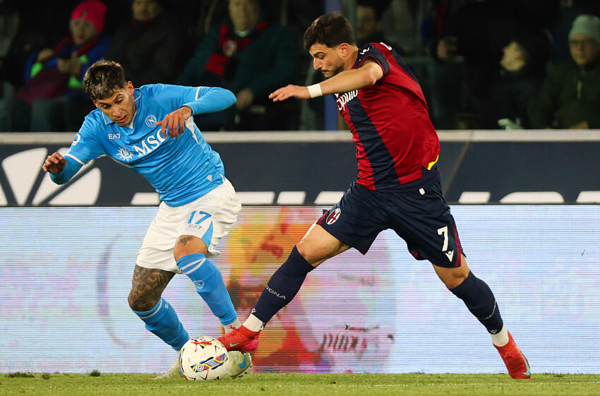 Auxerre frappe fort : le pari audacieux Oussama El Azzouzi pour assurer son avenir en Ligue 1