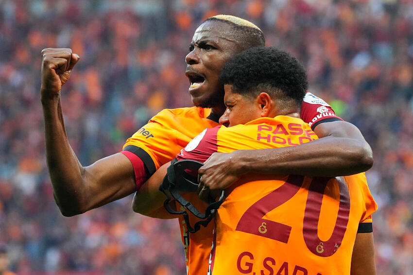 Victor Osimhen : Le géant nigérian sur le point de rejoindre définitivement Galatasaray pour 75 millions d’euros