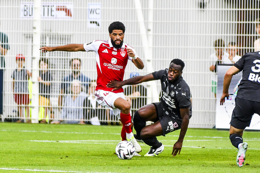 Arnaud Kalimuendo in RB Leipzig’s sights