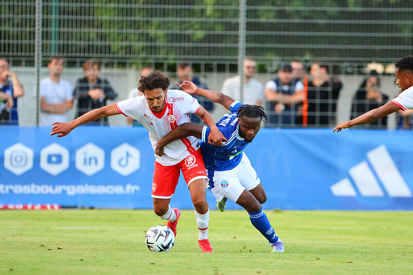 Mercato : Brest vise haut avec Junior Mwanga pour préparer l’après Lees-Melou !