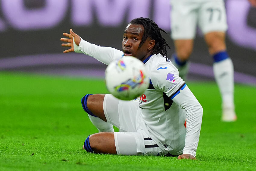 Ultimatum choc : Ademola Lookman met l’Atalanta sous pression et s’exile au Portugal en attendant un transfert à l’Inter Milan