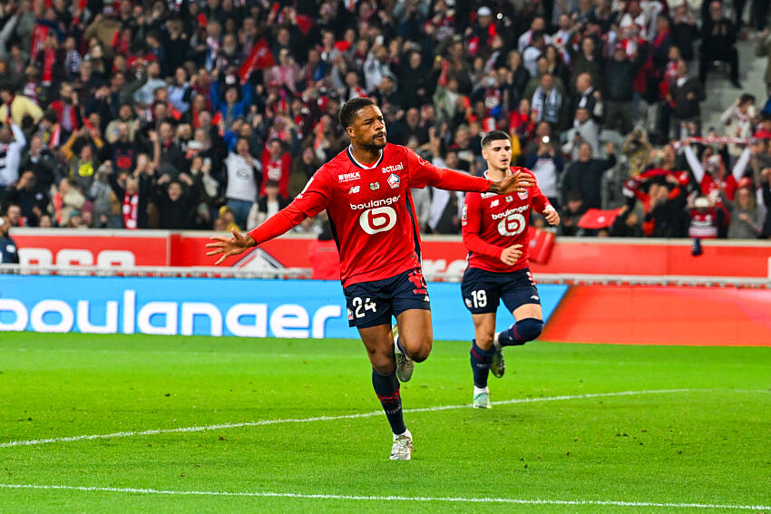 Chuba Akpom : un retour en Angleterre imminent avec Birmingham City après son prêt à l’Ajax