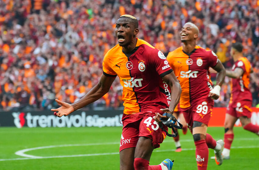 Victor Osimhen à Galatasaray : Un transfert record de 75 M€ qui bouleverse le football turc