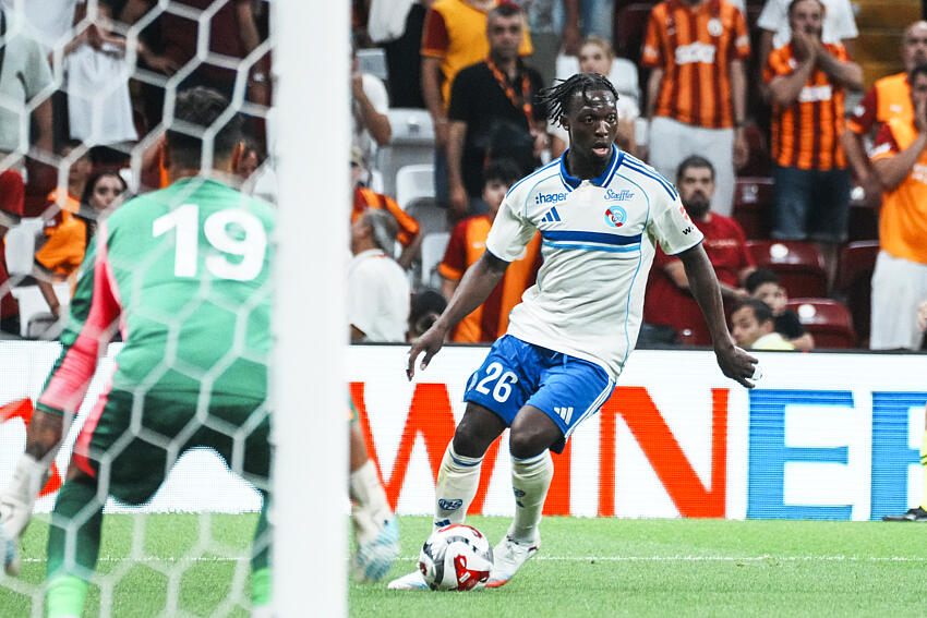 Tirage au sort des compétitions 2025-2026 : Nottingham Forest insiste pour Dilane Bakwa, Strasbourg tient bon !