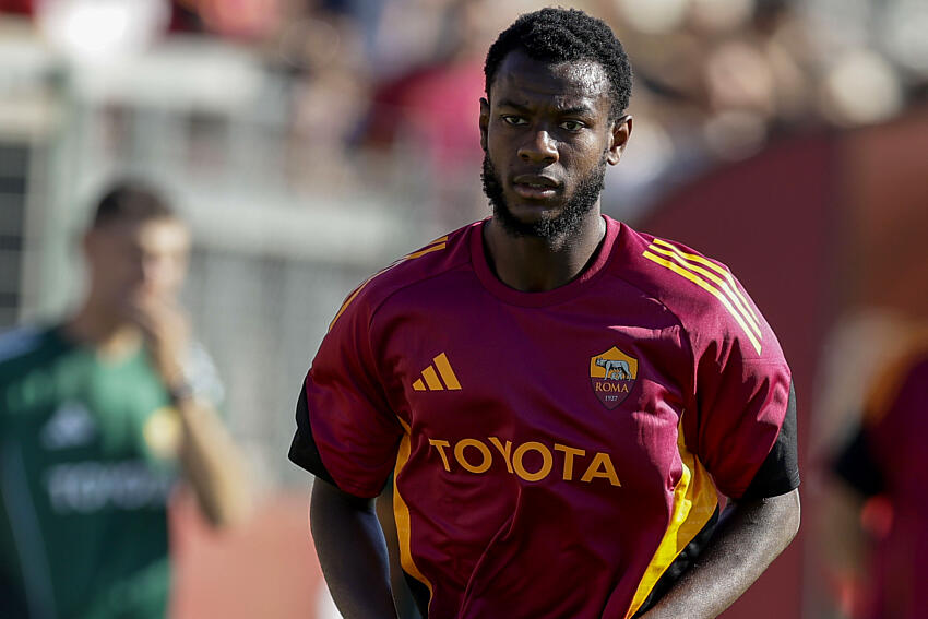 Evan Ndicka : Vers un nouveau défi estival entre Serie A et Ligue 1