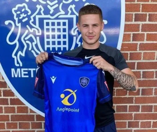 Alfie Walters : le jeune pilier de la défense seychelloise à Metropolitan Police