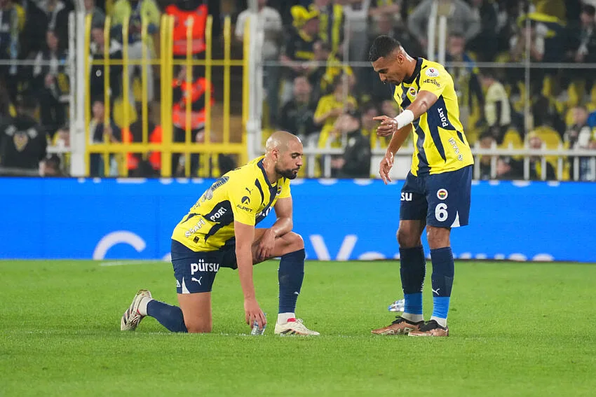 Alexander Djiku s’engage officiellement avec le Spartak Moscou : un transfert marquant pour le football africain