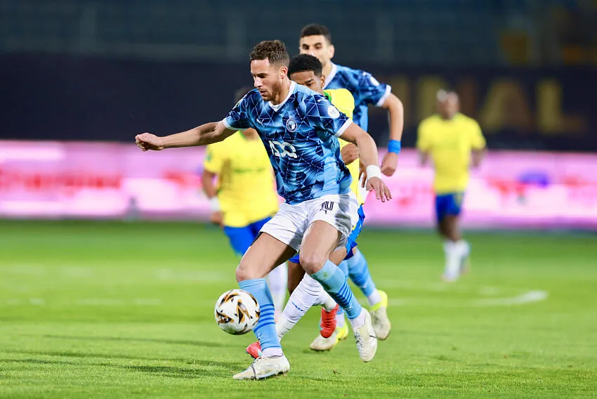 Coup de tonnerre en Égypte : Ramadan Sobhi, star du Pyramids FC, renvoyé devant la cour criminelle pour fraude académique
