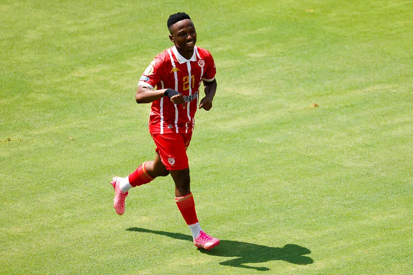 Cassius Mailula prêté au KV Kortrijk : un nouveau défi européen pour l’attaquant sud-africain