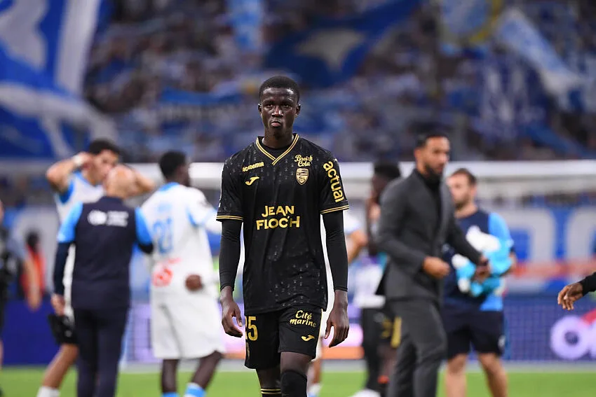 OM – Lorient : les premières performances encourageantes d’Abdoulaye Faye