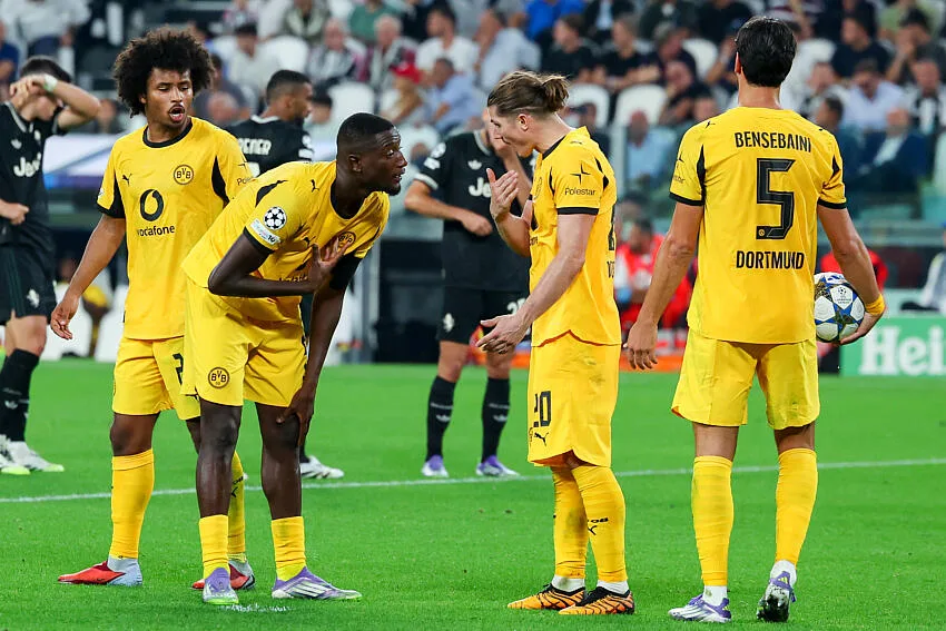Penaltygate au Borussia Dortmund : Guirassy et Bensebaini au cœur d’un débat passionné