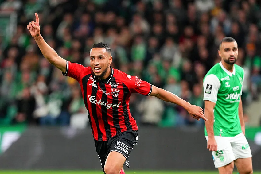 Guingamp s’impose à Saint-Étienne : Gomis en leader, Hemia encore décisif