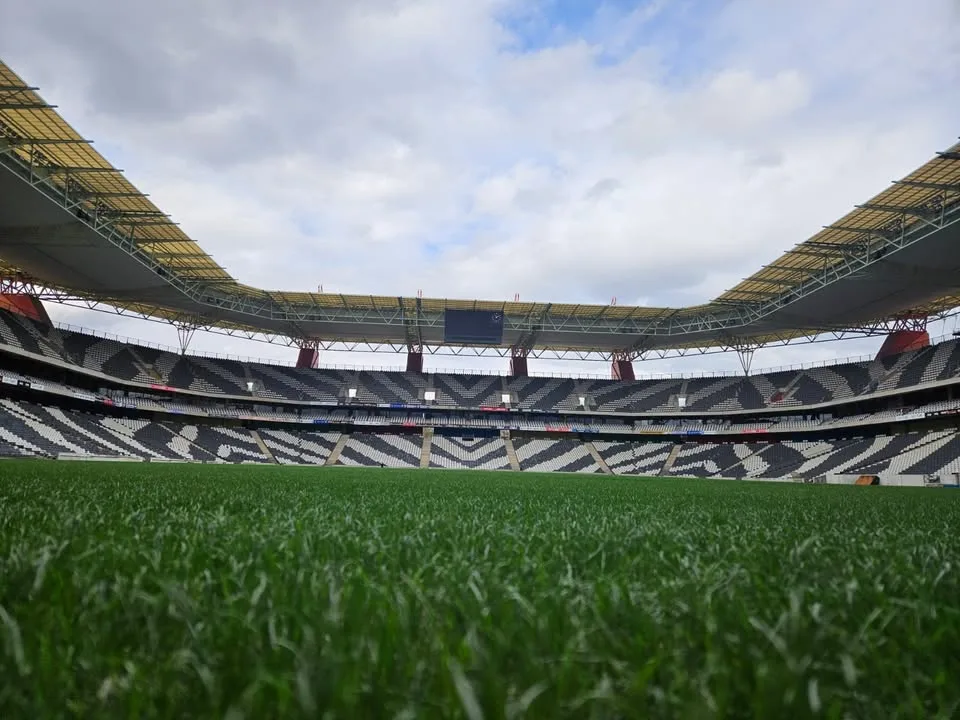 Mbombela Stadium Accueille la Finale Très Attendue de la MTN8 entre Orlando Pirates et Stellenbosch FC