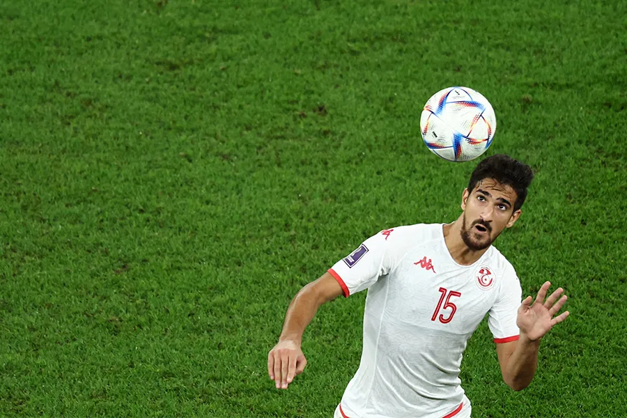 Mohamed Ben Romdhane offre la qualification à la Tunisie pour la Coupe du Monde 2026 avec un but en fin de match