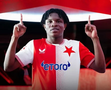 Samuel Isife, jeune prodige nigérian, transféré à Slavia Praha : un nouveau chapitre européen s’ouvre